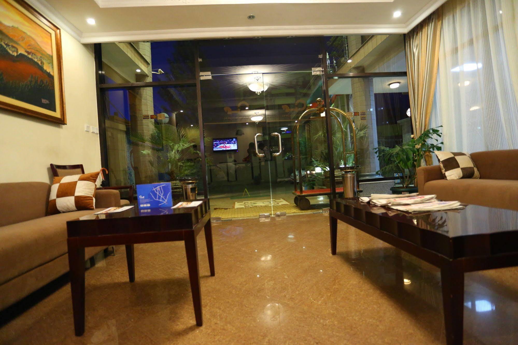 Caravan Hotel Аддис-Абеба Экстерьер фото