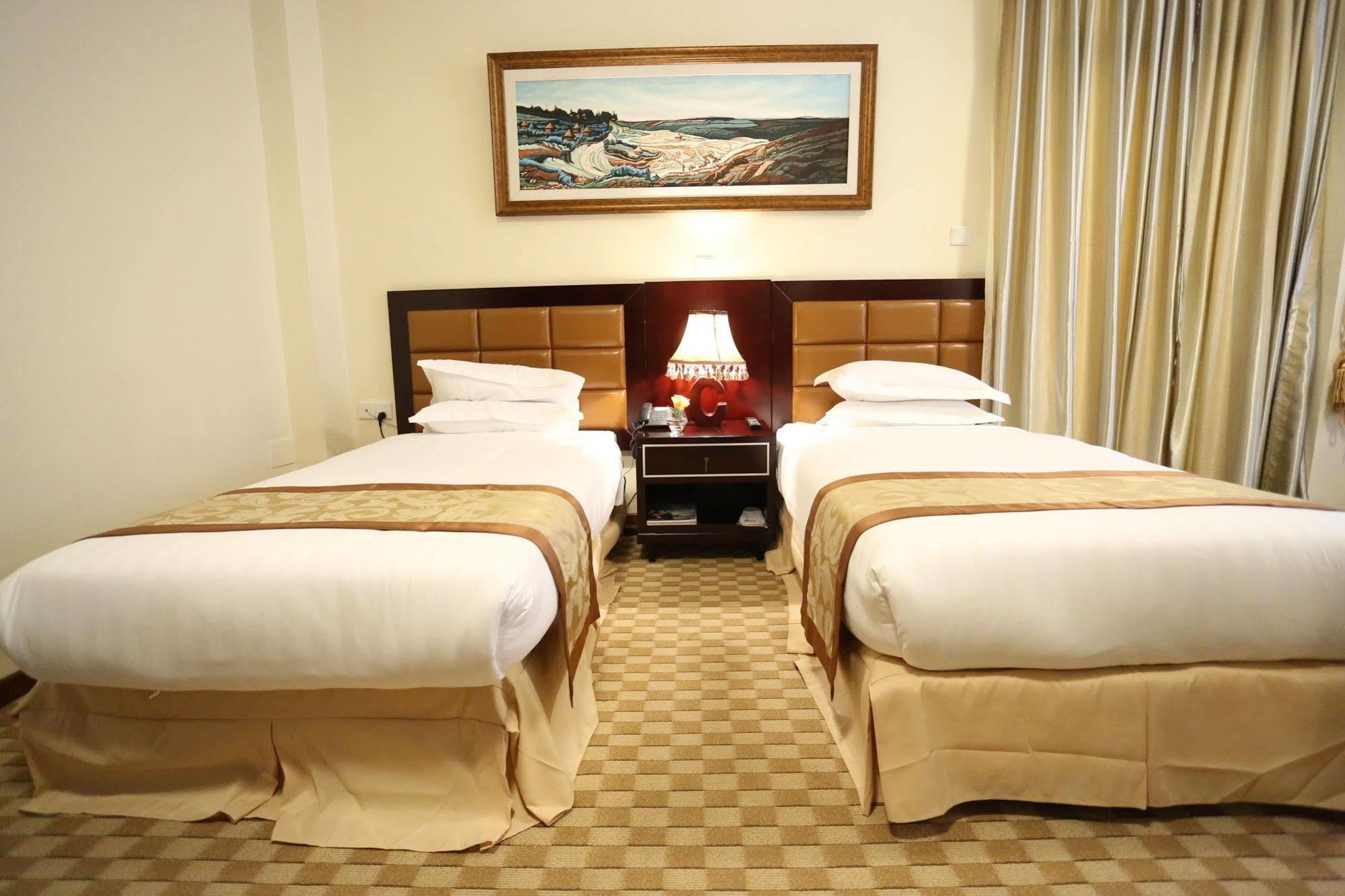 Caravan Hotel Аддис-Абеба Экстерьер фото