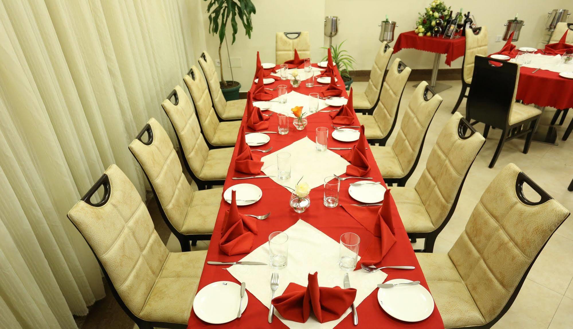 Caravan Hotel Аддис-Абеба Экстерьер фото